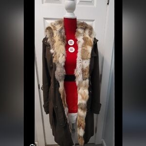 Laundry by Shelli Segal Trench Coat with Rabbit Detached on Zipper Fur Trim.